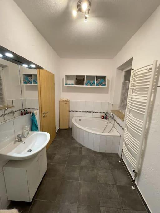 Eicstay - Ferienhaus Fuer Monteure Und Familie Leinefelde-Worbis Ngoại thất bức ảnh